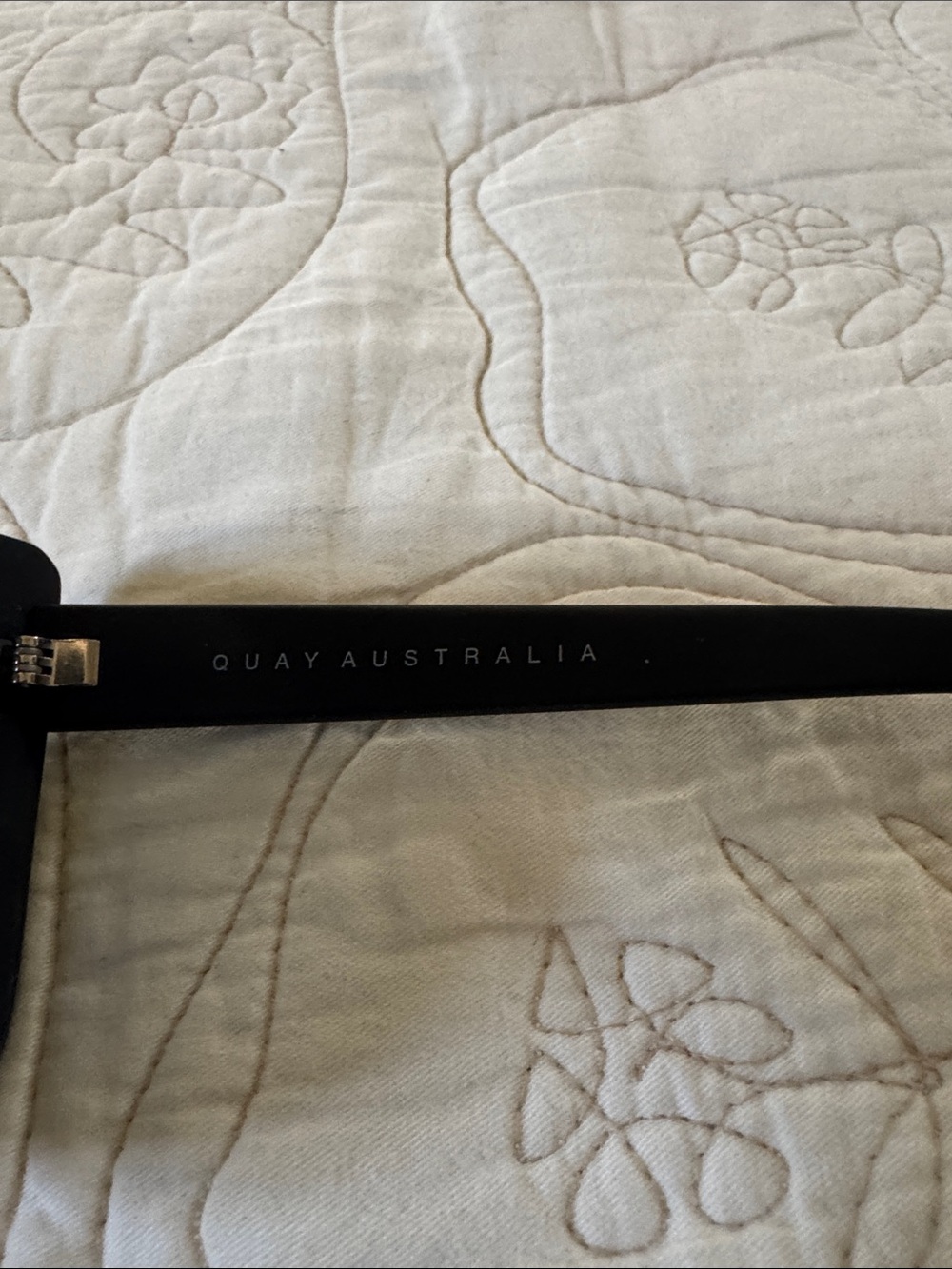Quay Australia Cafe Racer Matte Black Oversized Square Sunglasses - Picture 3 of 4